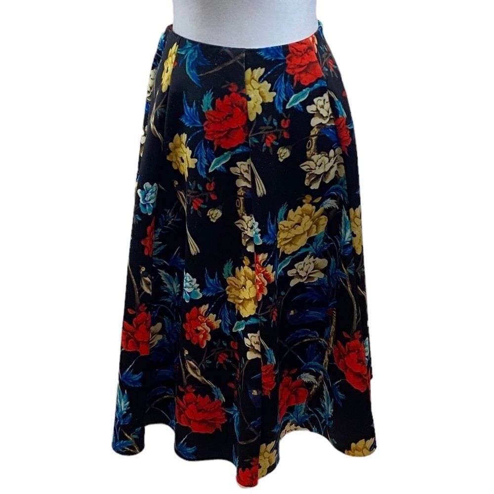 Neiman Marcus Black‎ and Floral Midi Skirt Size 8
